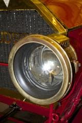 Enhanced iBook, AUTOMANIA, takes a light-hearted look at automotive history